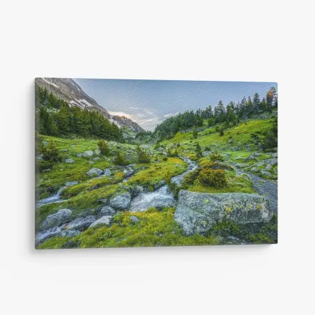 Leinwandbild sonniges tal in Posets y Maladeta, Pyrenäen – Wallnifity®