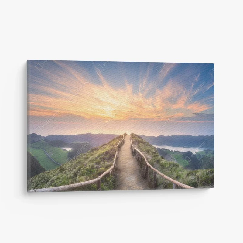 Leinwandbild sonnenuntergangspfad auf berggrat über see und tal