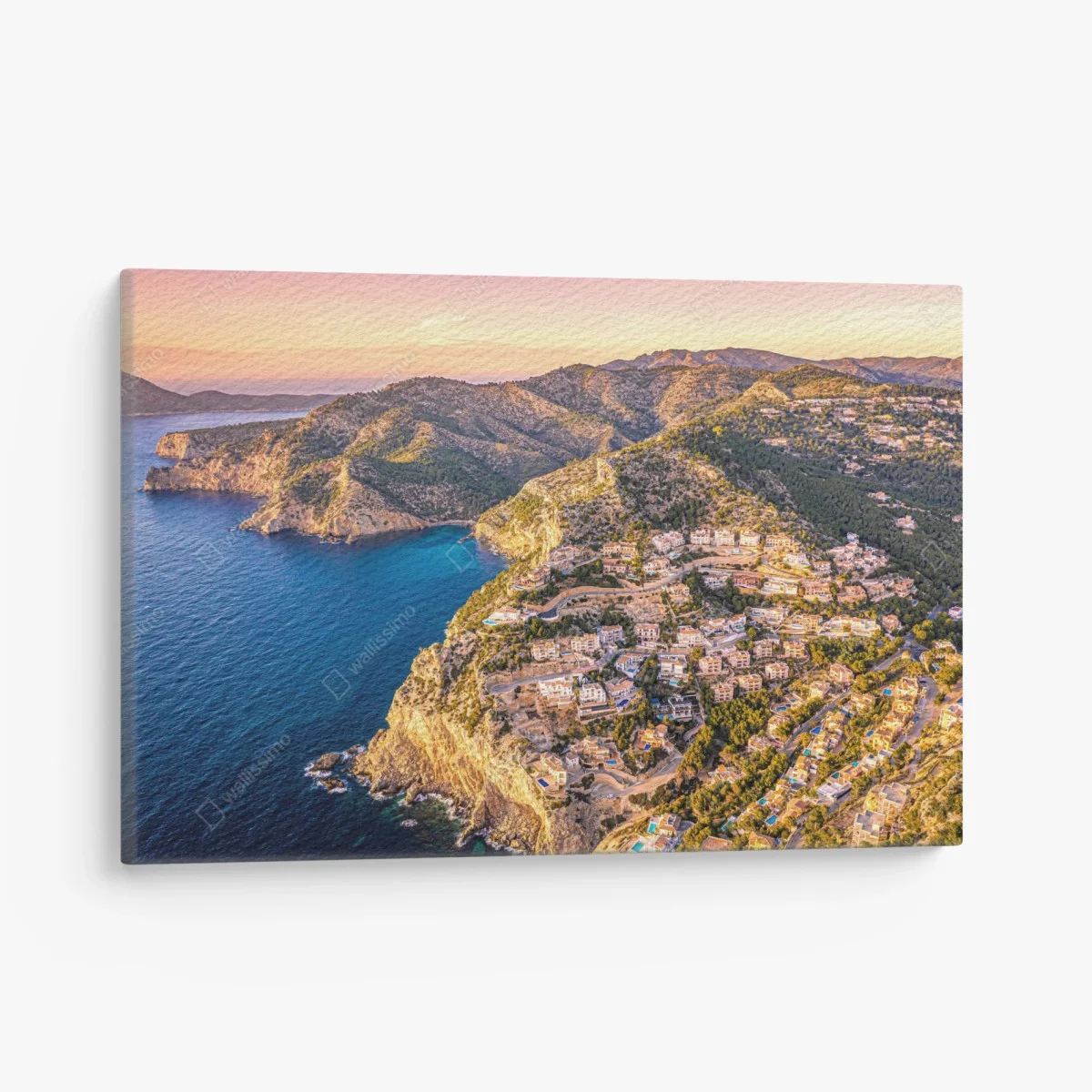 Leinwandbild sonnenuntergang über küstenlandschaft mit dorf am kliff – Wallnifity® Leinwandbild sonnenuntergang über küstenlandschaft mit dorf am kliff – Wallnifity®