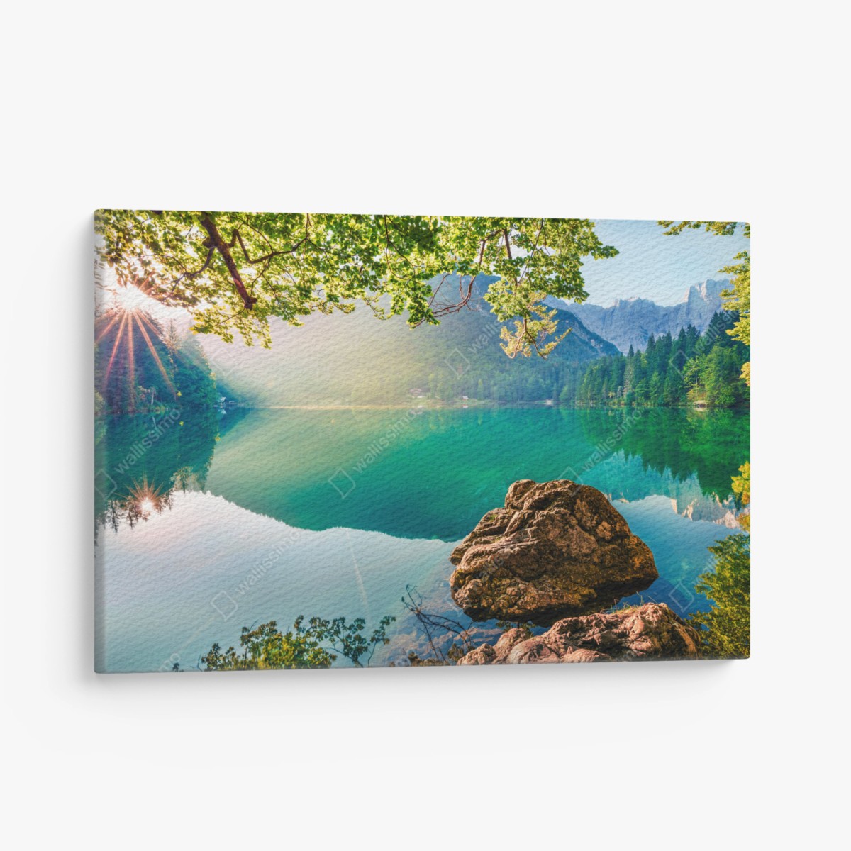 Leinwandbild morgendliche szene am Fusine-see mit Mangart – Wallnifity®
