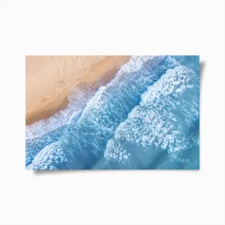 Poster luftaufnahme türkiser wellen an sandigem strand – Wallnifity®