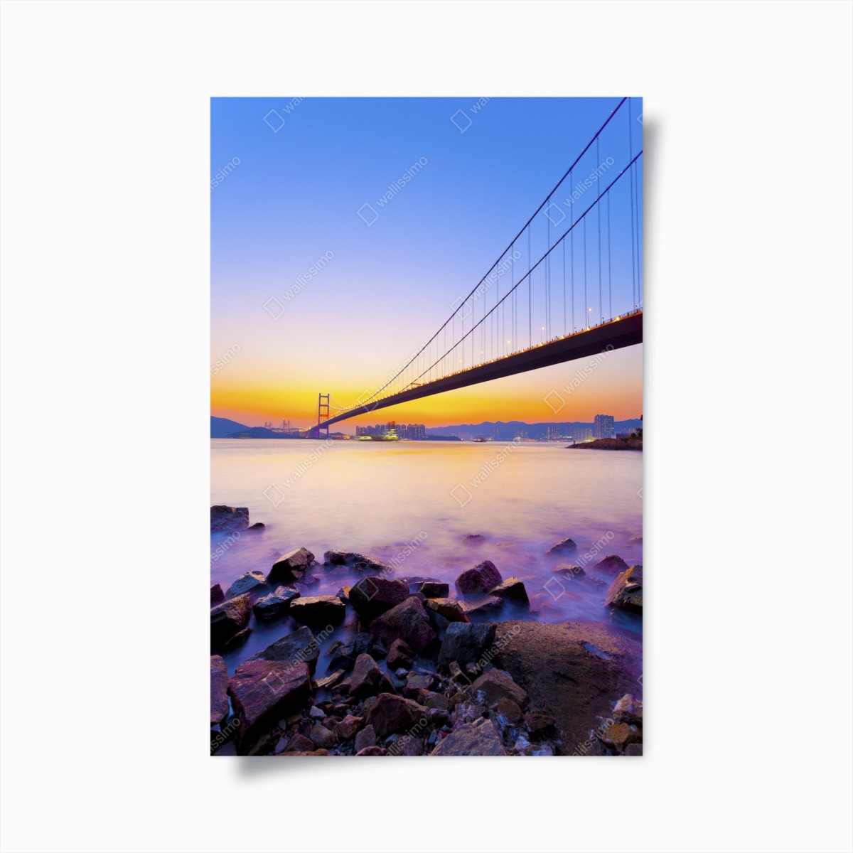 Poster goldener sonnenuntergang über hängebrücke – Wallnifity®