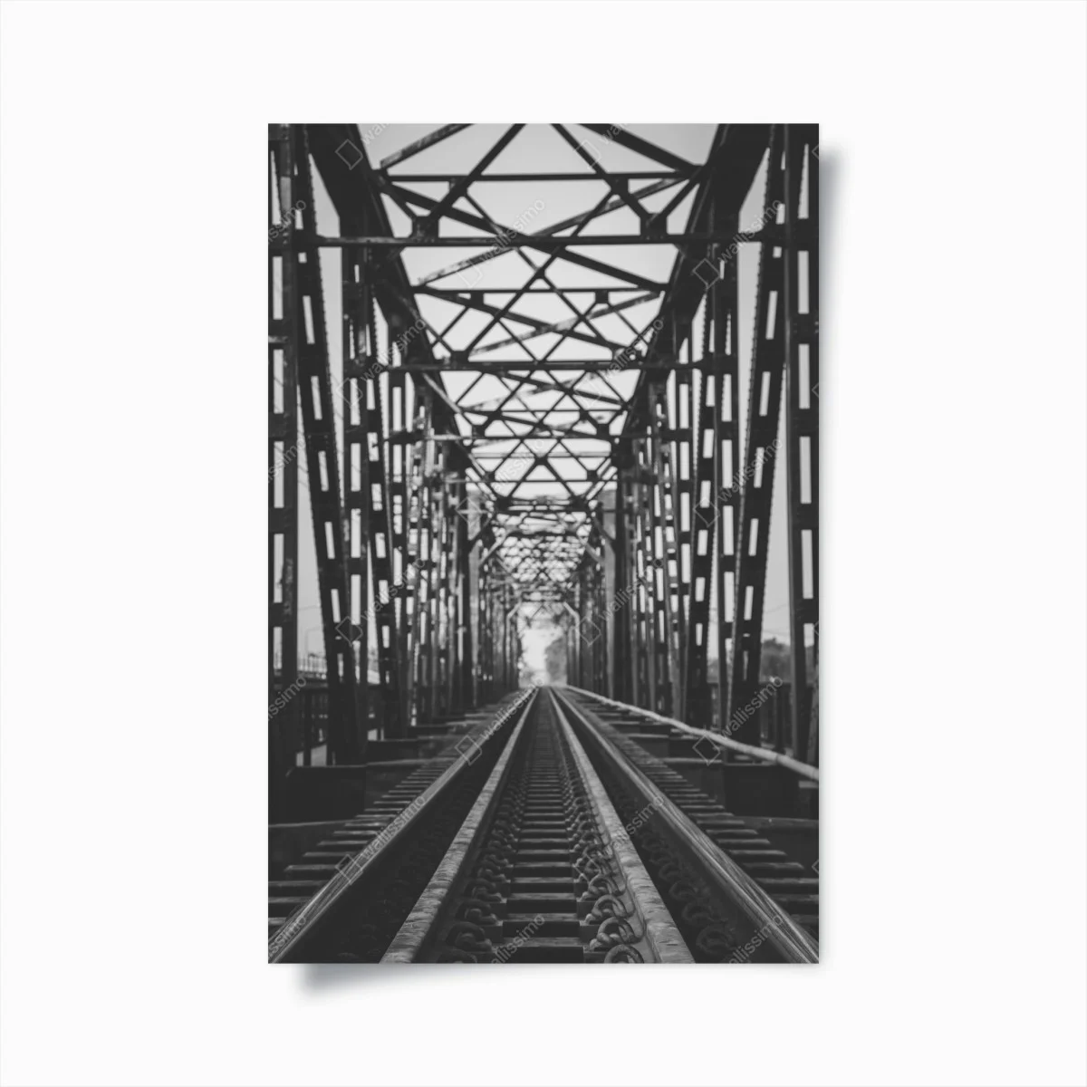 Poster alte eisenbahnbrücke in schwarzweiß – Wallnifity® Poster alte eisenbahnbrücke in schwarzweiß – Wallnifity®