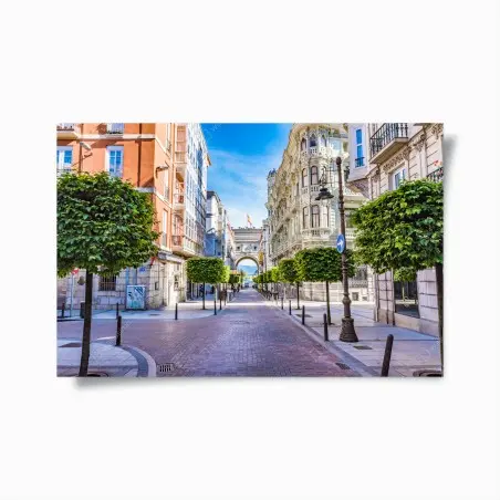 Poster Santander straße im stadtkern mit historischem bogen – Wallnifity®