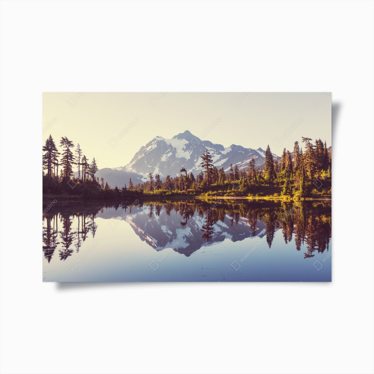 Poster spiegelung von Mount Shuksan im bergsee – Wallnifity®