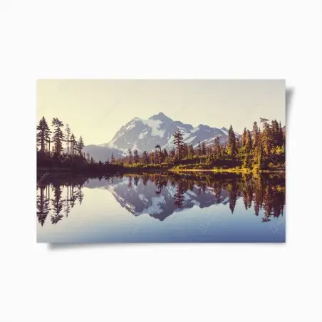 Poster spiegelung von Mount Shuksan im bergsee – Wallnifity®