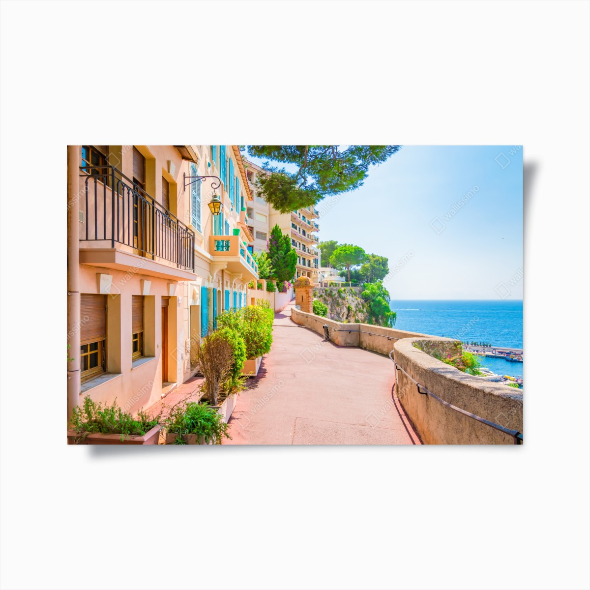Poster mediterrane promenade mit pastellfarbenen häusern – Wallnifity®