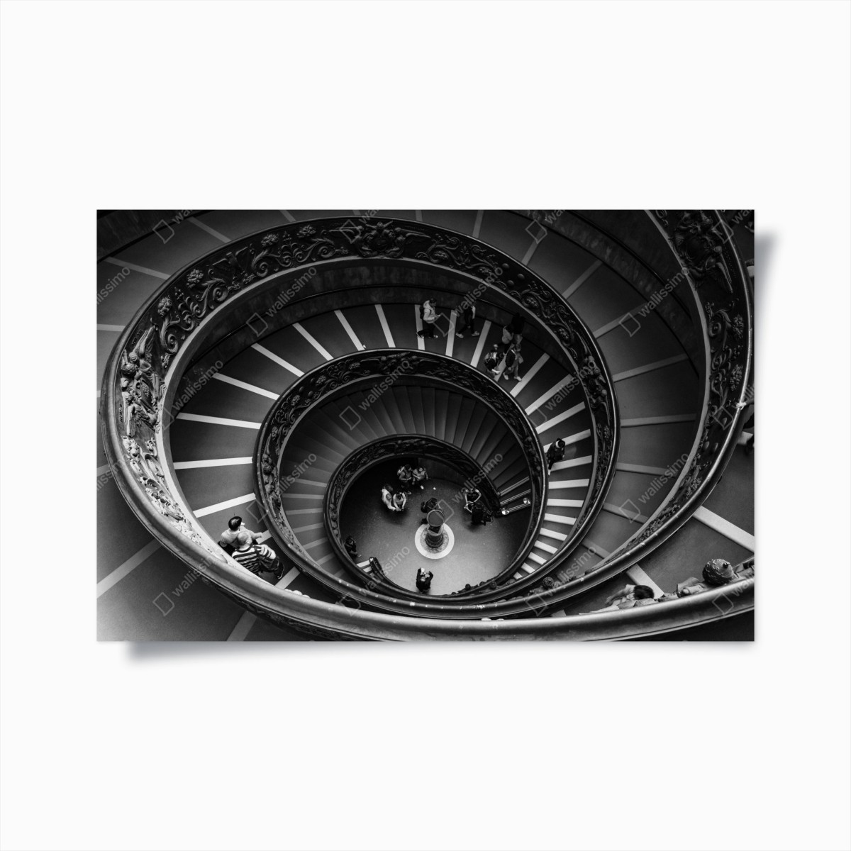 Poster dramatische spiraltreppe in monochrom – Wallnifity®