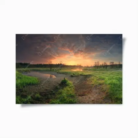 Poster sonnenuntergang über einer ruhigen wiese – Wallnifity®