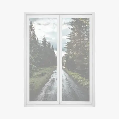 Fensteraufkleber waldweg durch neblige kiefern – Wallnifity®