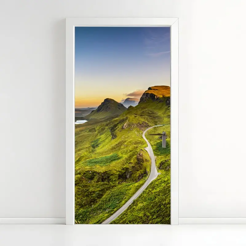Türaufkleber sonnenuntergang über Quiraing, Isle of Skye