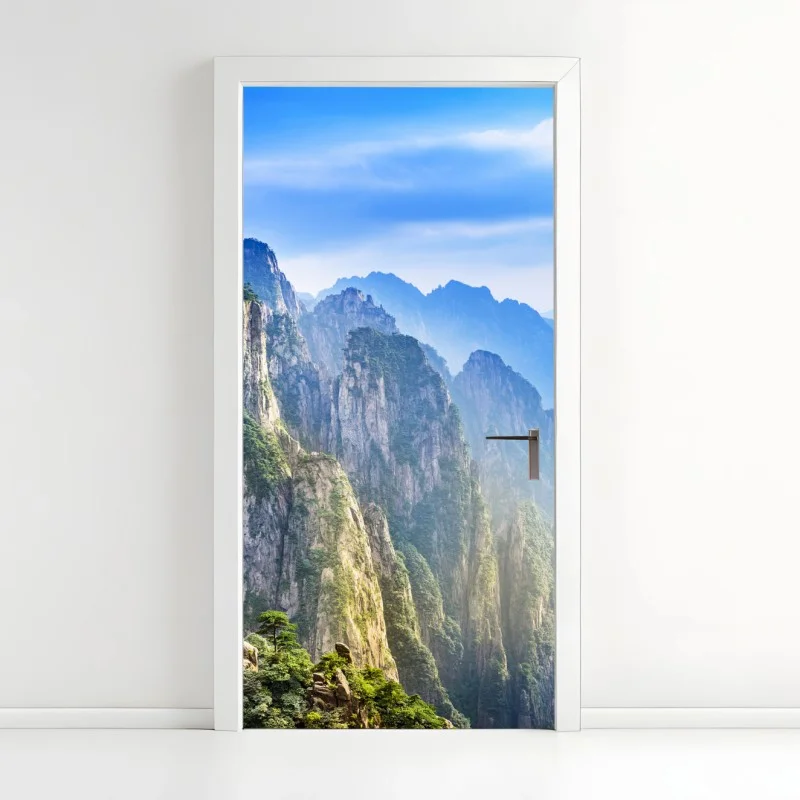 Türaufkleber nebliges bergpanorama