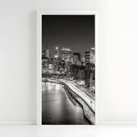 Türaufkleber monochrome stadtsilhouette bei nacht – Wallnifity®