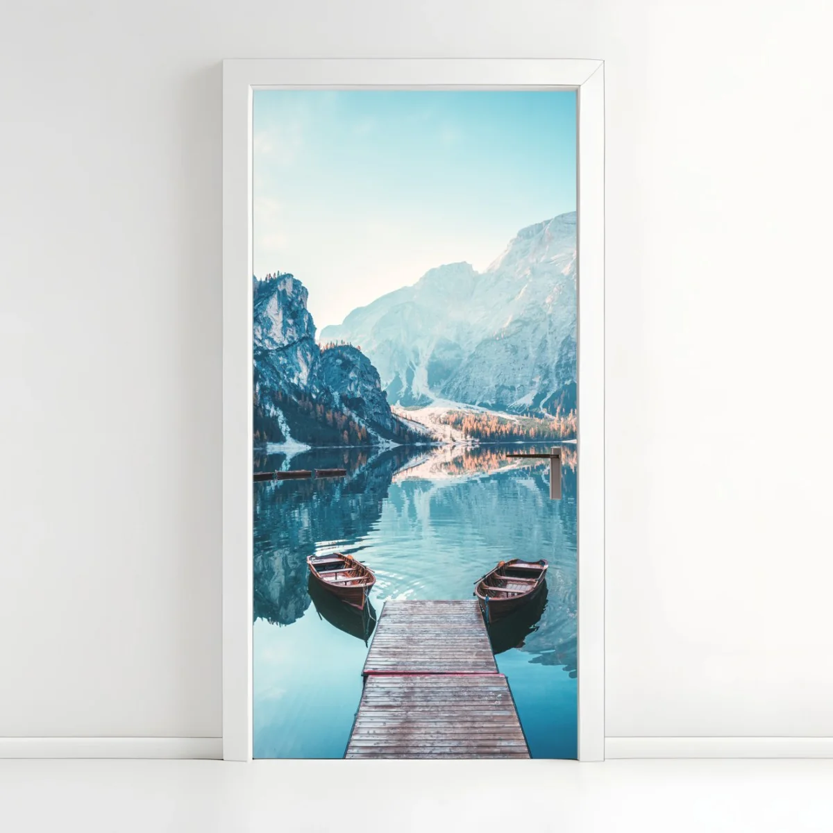 Türaufkleber ruhiger morgen am Pragser Wildsee, Dolomiten – Wallnifity® Türaufkleber ruhiger morgen am Pragser Wildsee, Dolomiten – Wallnifity®