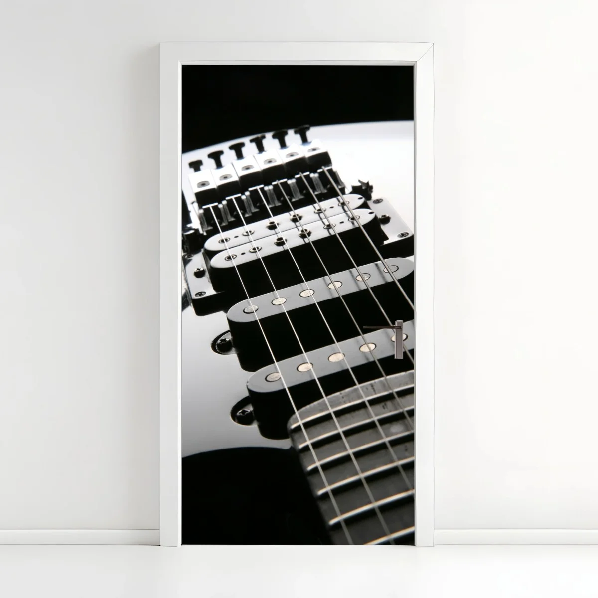 Türaufkleber nahaufnahme einer schwarzen elektrogitarre – Wallnifity® Türaufkleber nahaufnahme einer schwarzen elektrogitarre – Wallnifity®