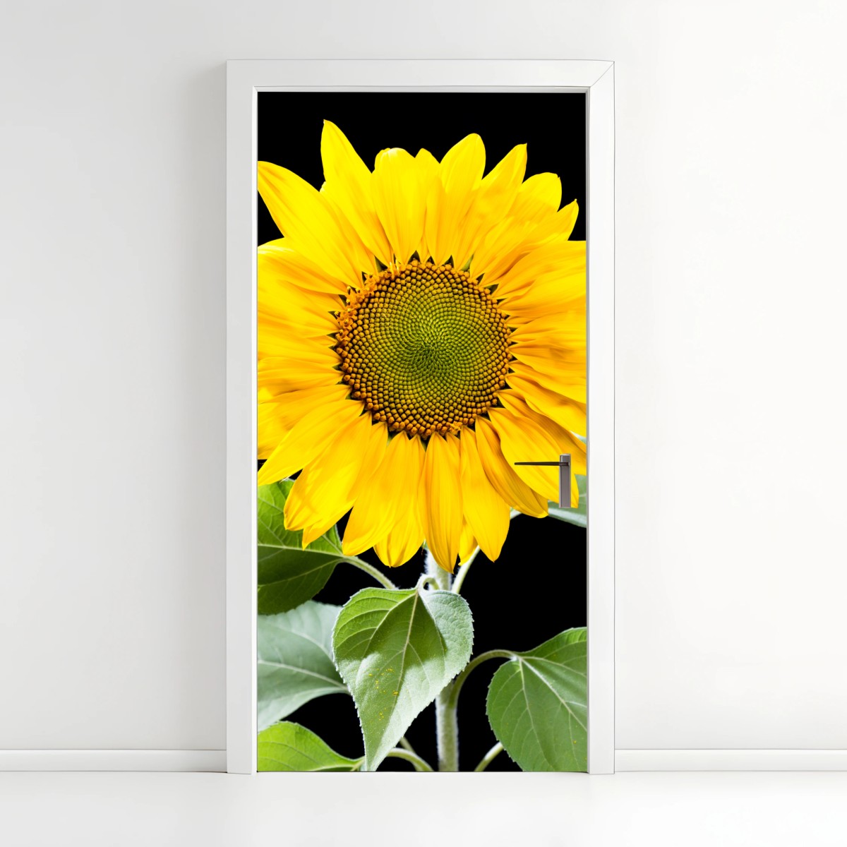 Türaufkleber leuchtende sonnenblume vor schwarzem hintergrund – Wallnifity®