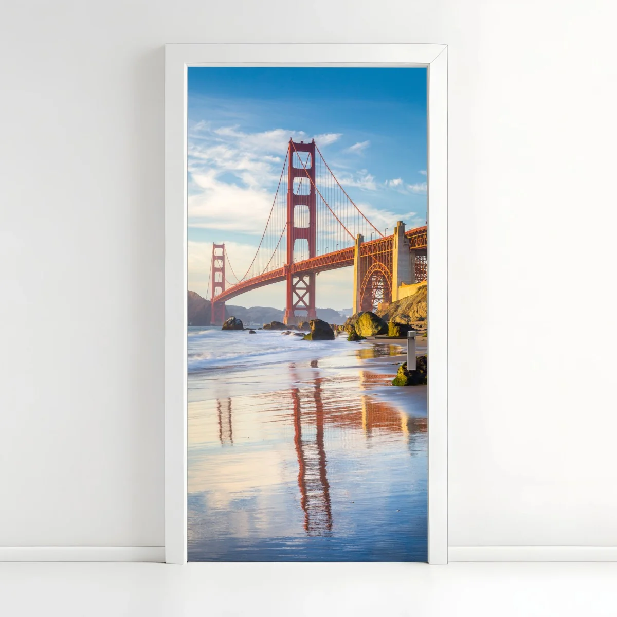 Türaufkleber Golden Gate Bridge reflektiert am strand – Wallnifity® Türaufkleber Golden Gate Bridge reflektiert am strand – Wallnifity®