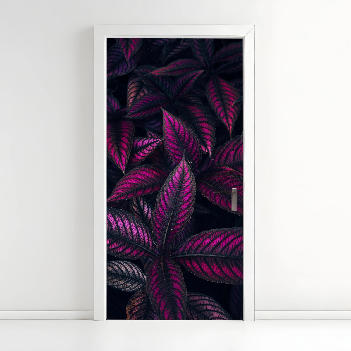 Türaufkleber leuchtendes violettes blättermotiv – Wallnifity®