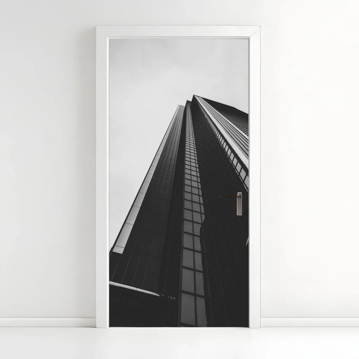 Türaufkleber monochromer wolkenkratzer in perspektive – Wallnifity® Türaufkleber monochromer wolkenkratzer in perspektive – Wallnifity®