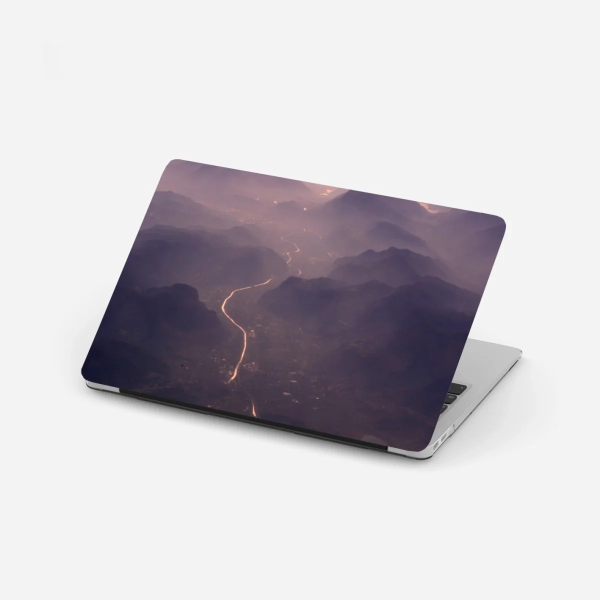 Laptop-Aufkleber nebliges pastell bergtal – Wallnifity® Laptop-Aufkleber nebliges pastell bergtal – Wallnifity®