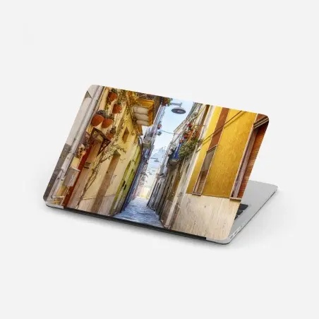 Laptop-Aufkleber sonnige gasse in Brindisi – Wallnifity®