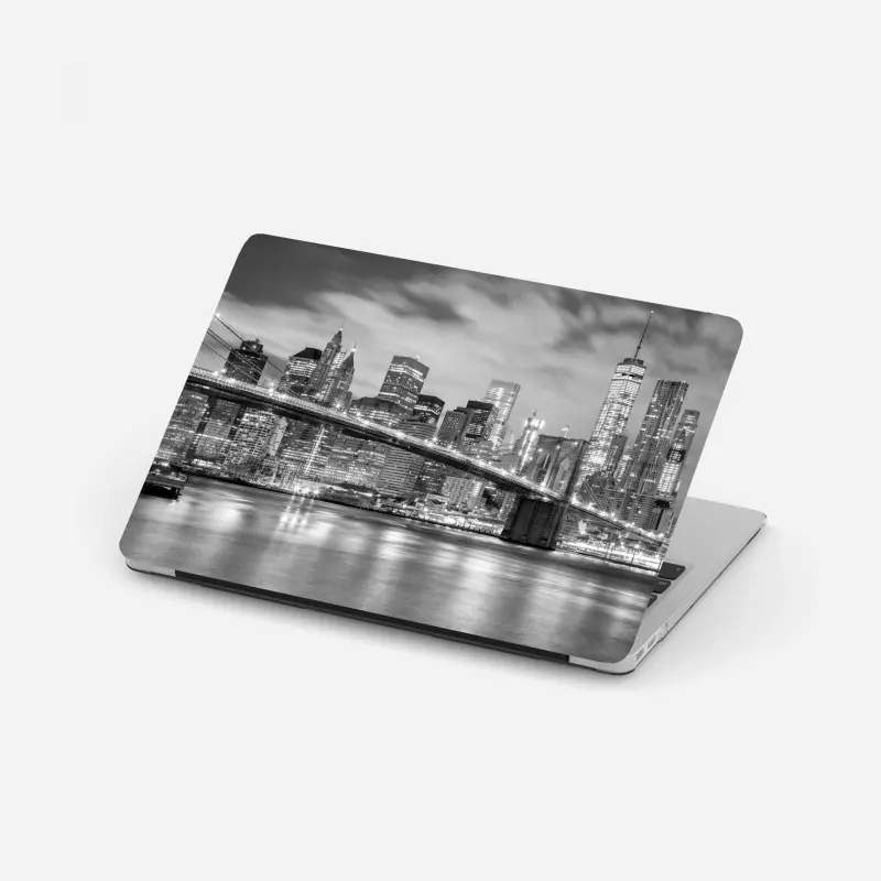 Laptop-Aufkleber schwarzweiß skyline von New York mit Brooklyn Bridge
