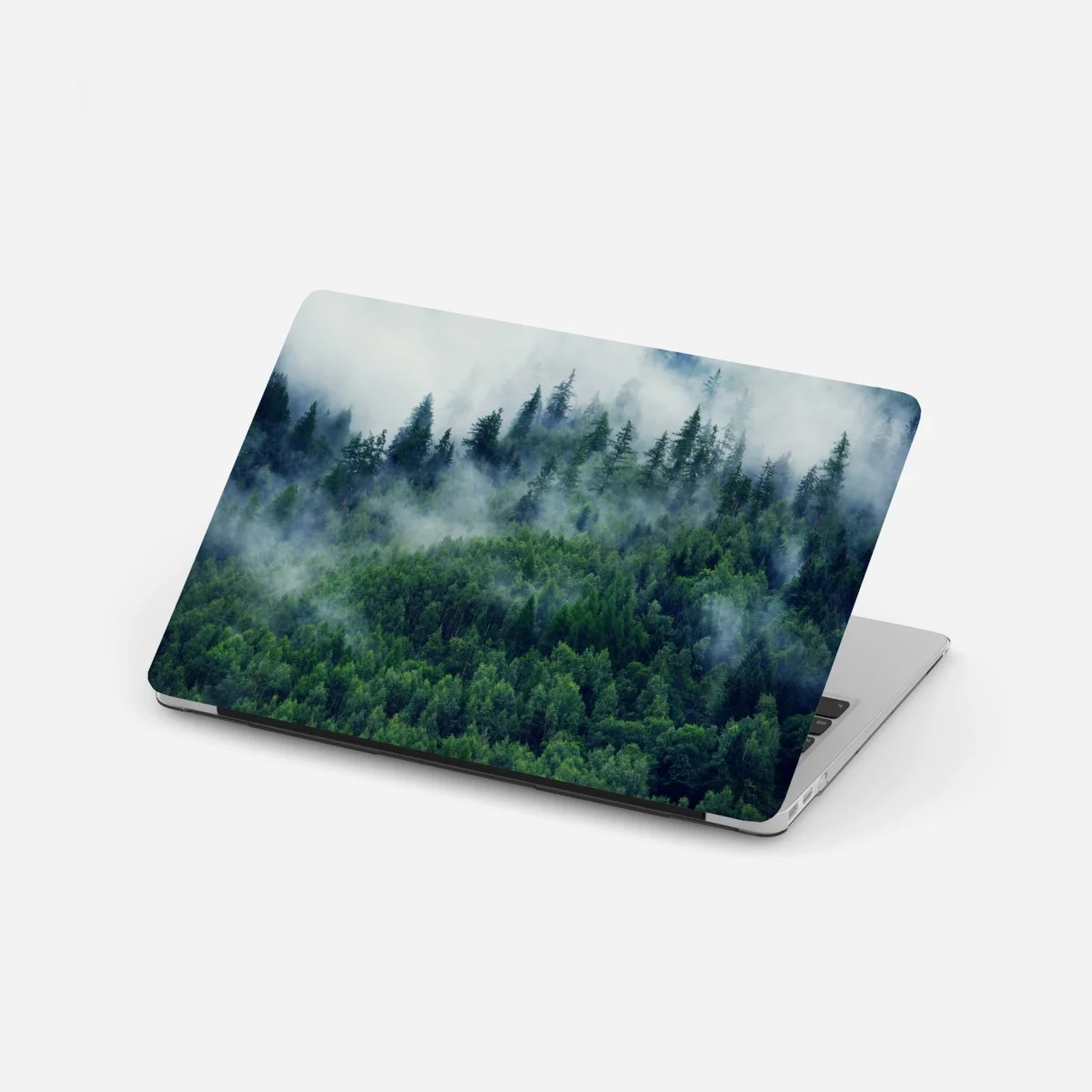 Laptop-Aufkleber nebliger grüner wald – Wallnifity® Laptop-Aufkleber nebliger grüner wald – Wallnifity®