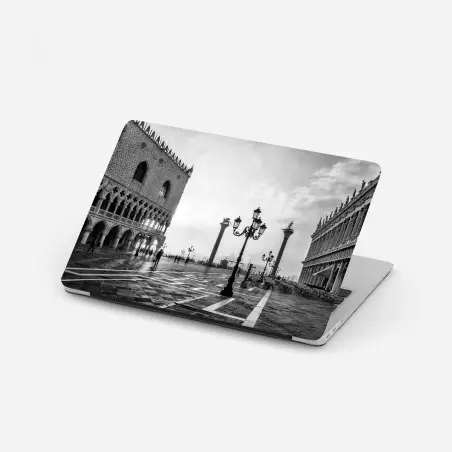 Laptop-Aufkleber Markusplatz im nebel – Wallnifity®