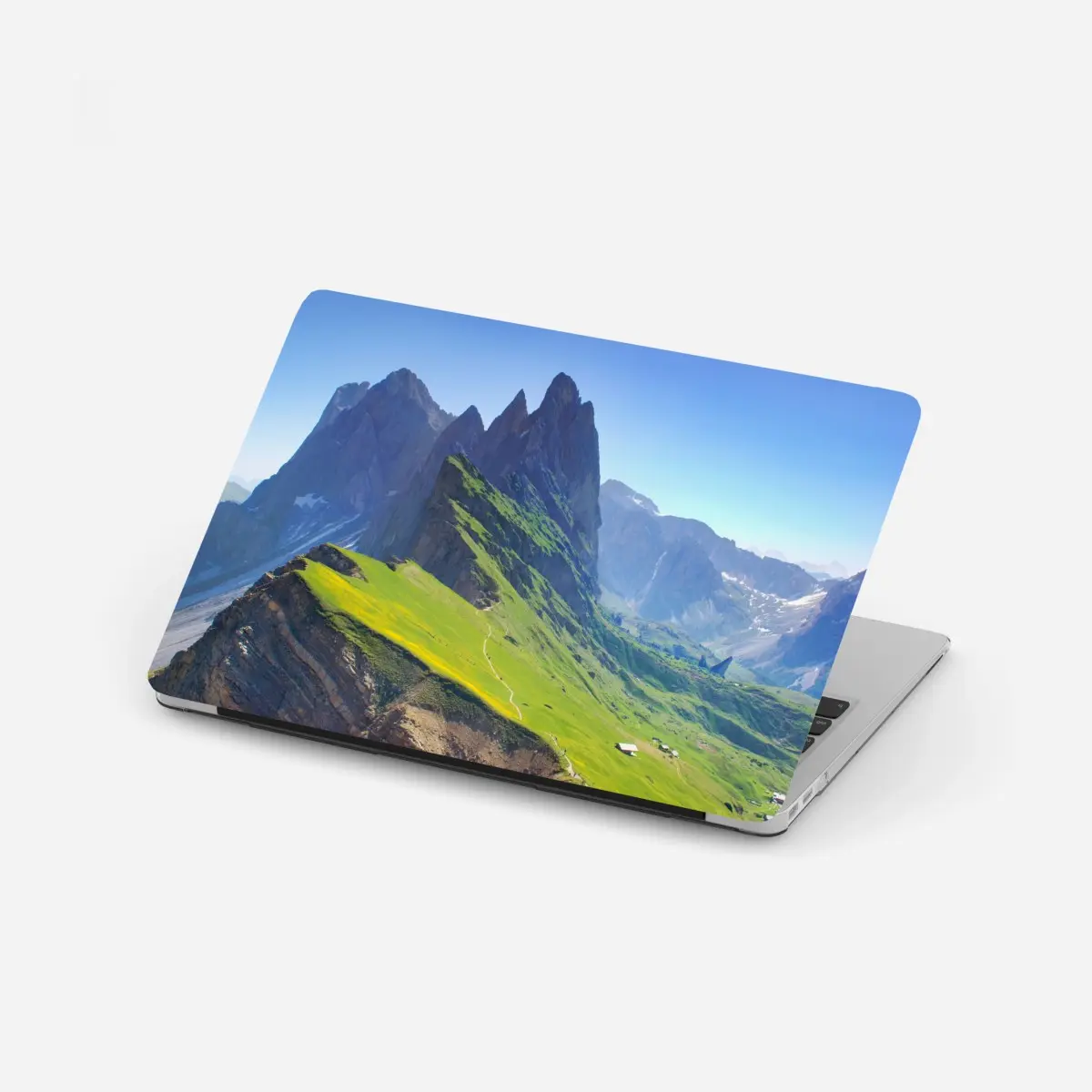 Laptop-Aufkleber majestätische Seceda in den Dolomiten – Wallnifity®