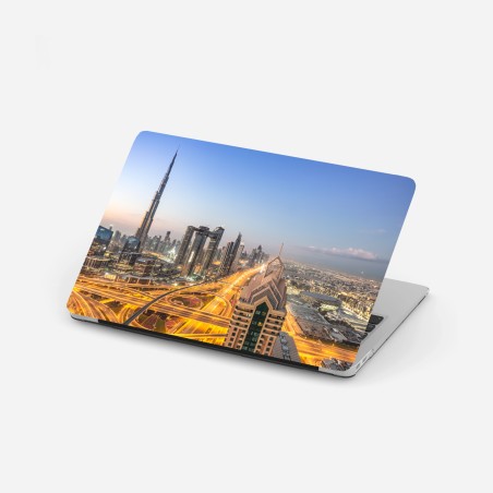 Laptop-Aufkleber skyline von Dubai bei dämmerung – Wallnifity®