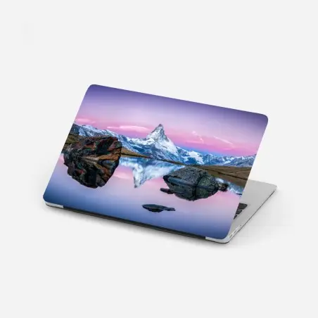 Laptop-Aufkleber sanfte alpine spiegelung bei dämmerung – Wallnifity®