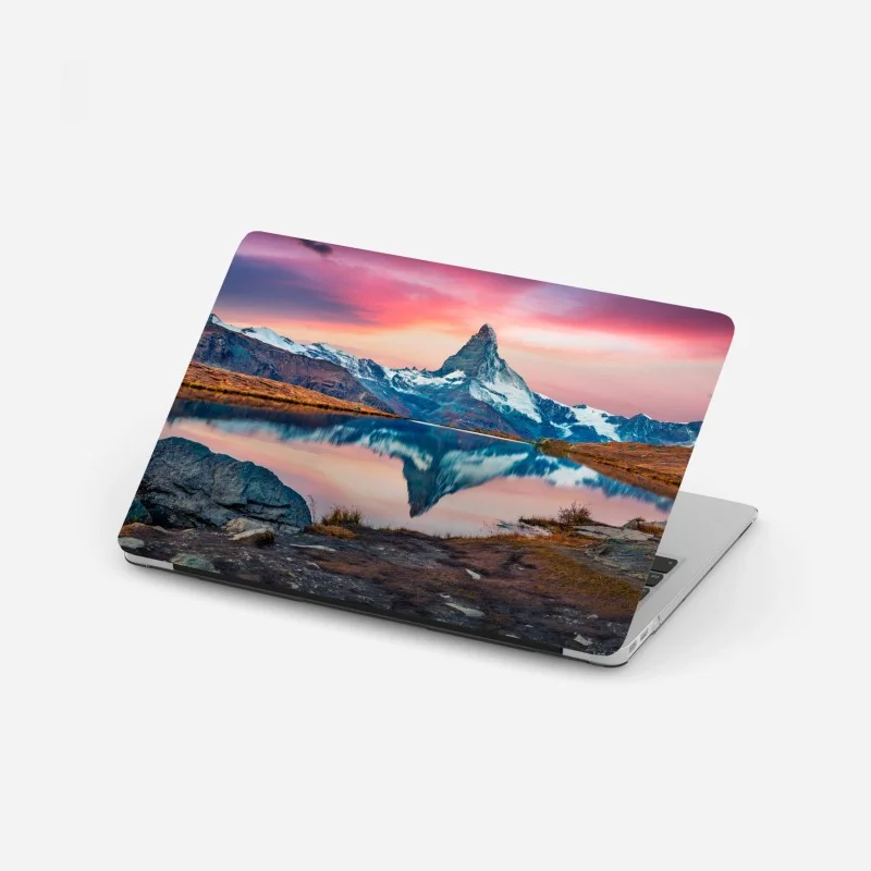 Laptop-Aufkleber majestätisches Matterhorn spiegelt sich im Stellisee