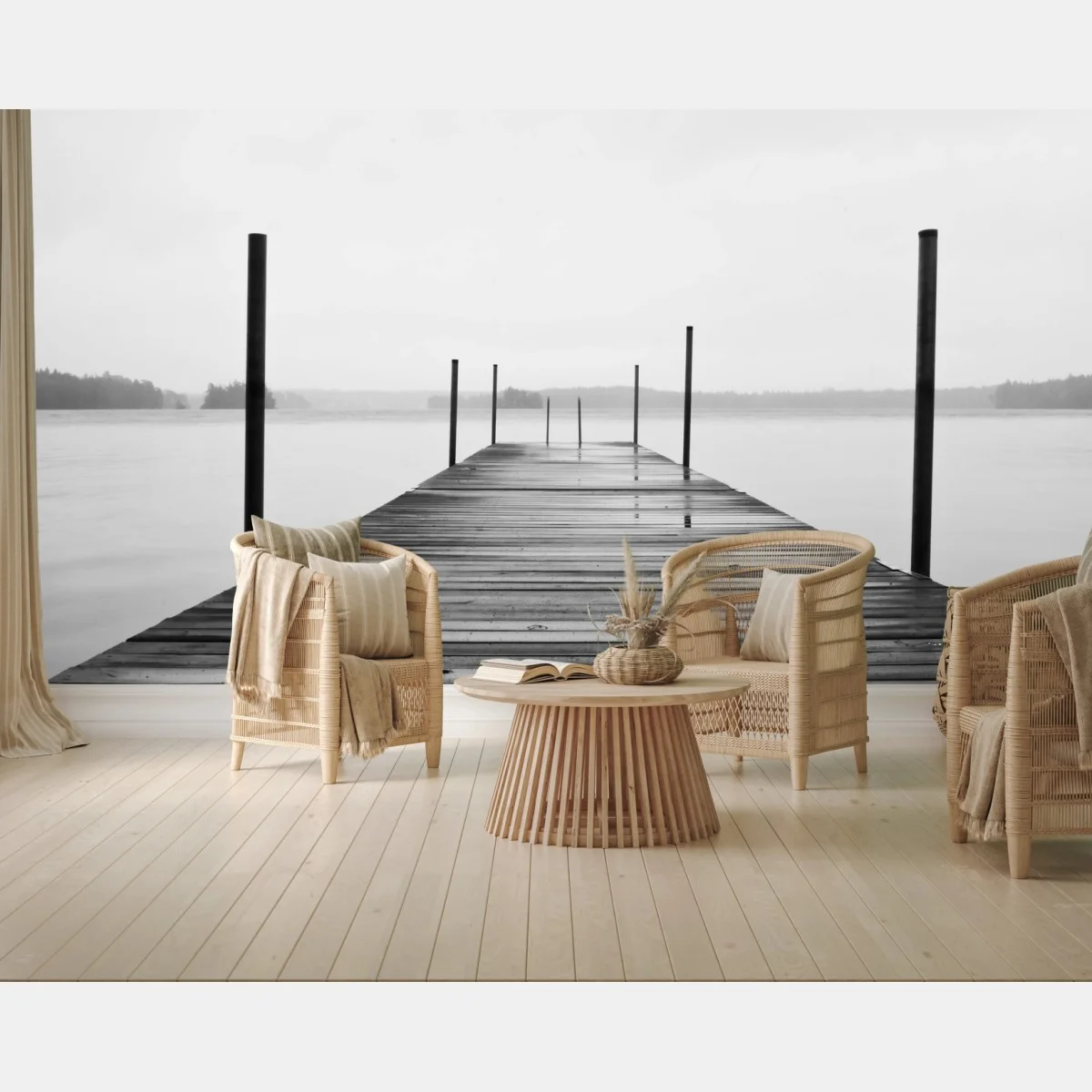 Fototapete nebliger steg am see in monochrom – Wallnifity® Fototapete nebliger steg am see in monochrom – Wallnifity®
