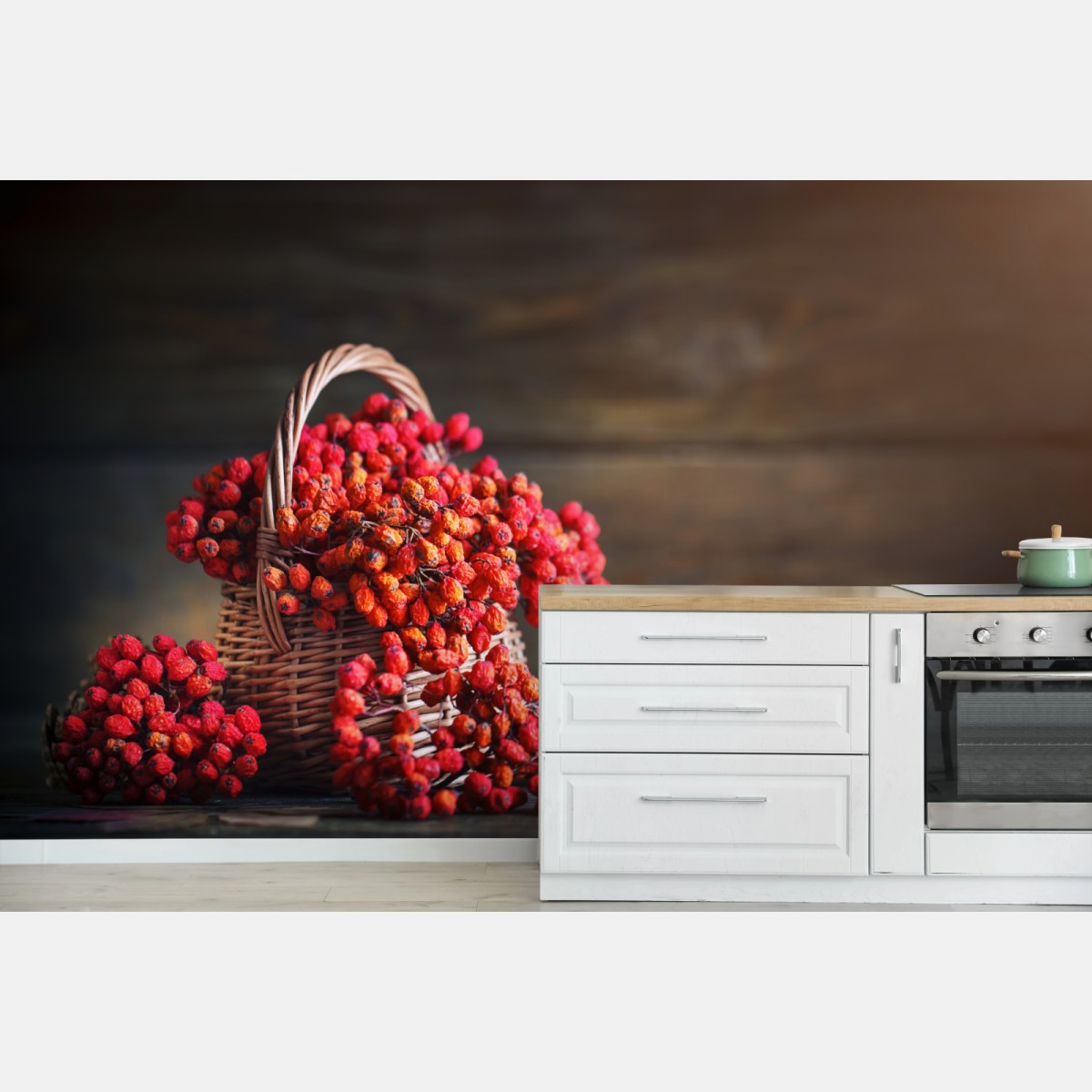Fototapete herbstliche vogelbeeren im weidenkorb – Wallnifity®