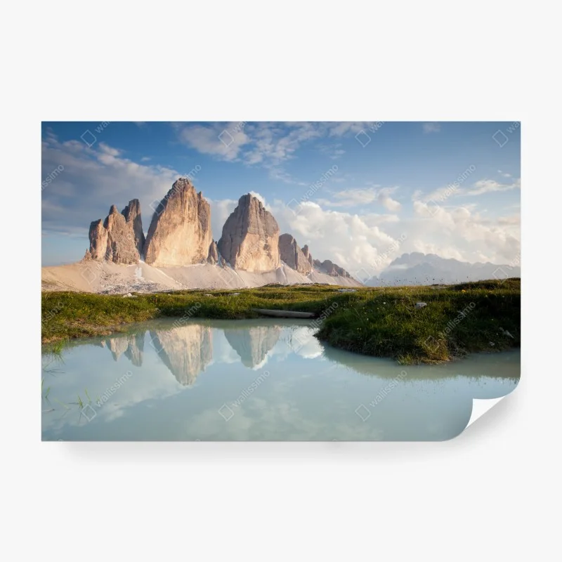 Fototapete sonnenbeschienene alpengipfel im spiegel des ruhigen sees – Wallnifity®