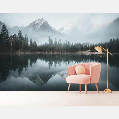 Fototapete neblige alpine spiegelung am ruhigen see – Wallnifity®