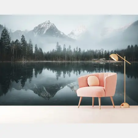 Fototapete neblige alpine spiegelung am ruhigen see – Wallnifity®