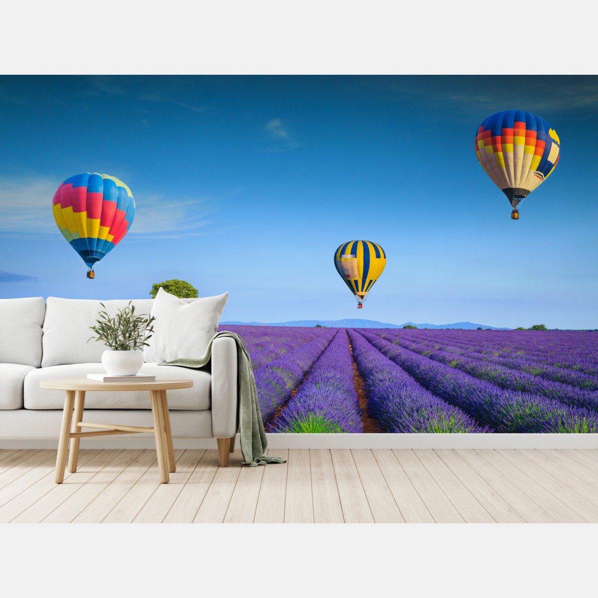 Fototapete lavendelfelder bei Valensole mit luftballons – Wallnifity®