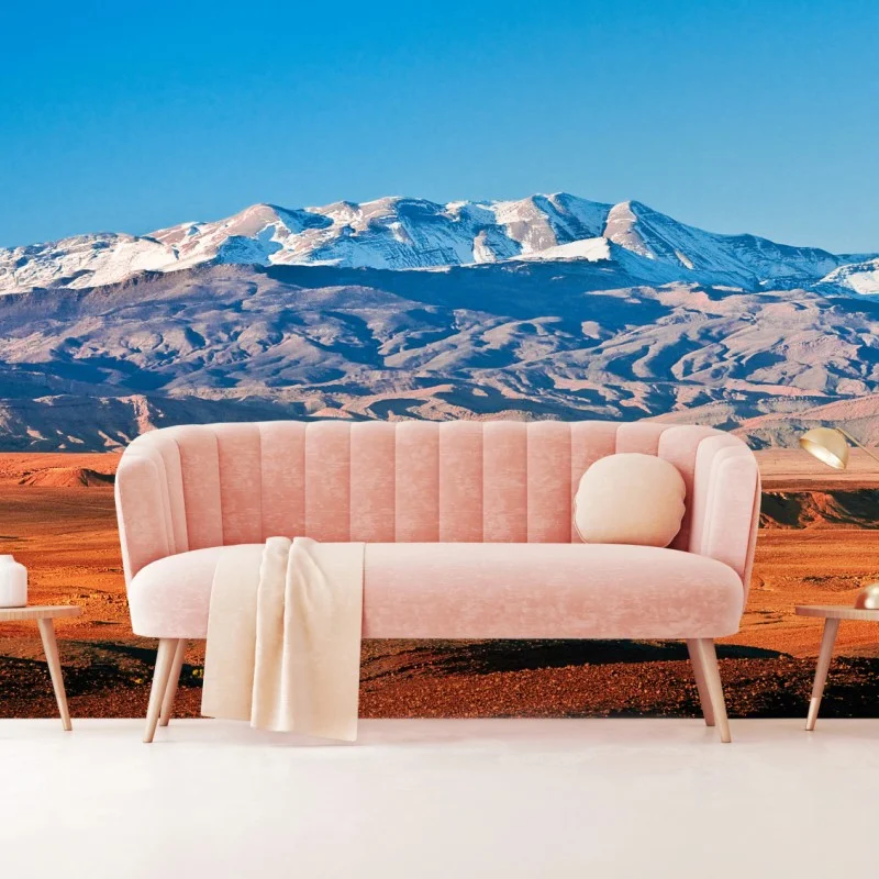 Fototapete sonnenbeschienene wüste mit schneebedeckten bergen – Wallnifity®