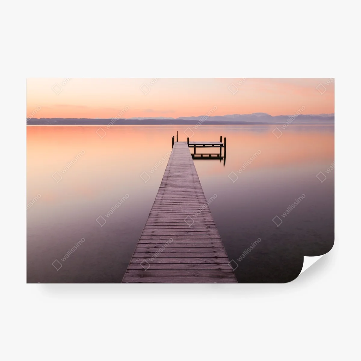 Fototapete ruhiger steg im frühaufgang über pastellfarbenem see – Wallnifity®