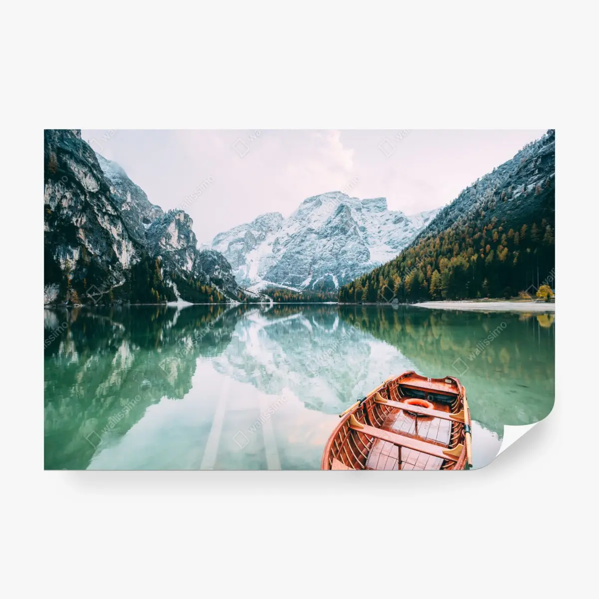 Fototapete ruhige spiegelungen am Pragser Wildsee – Wallnifity®
