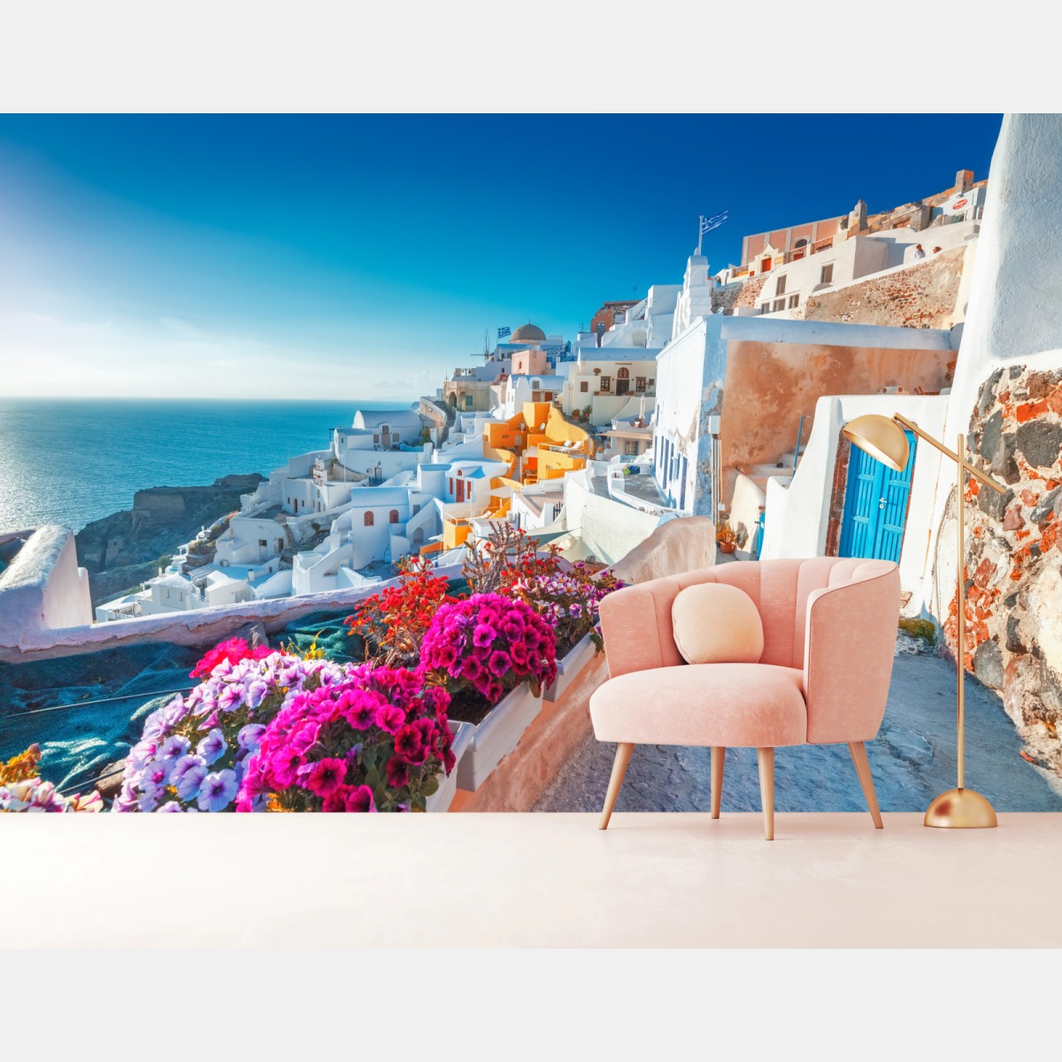 Fototapete sonniges Santorini am klippenrand – Wallnifity®