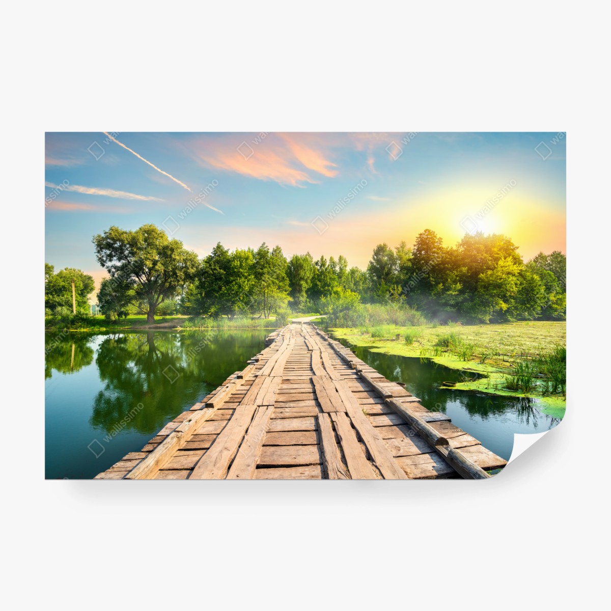 Fototapete sonnige hölzerne brücke über ruhigen see – Wallnifity®