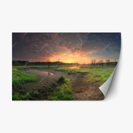 Repositionierbarer Aufkleber sonnenuntergang über einer ruhigen wiese – Wallnifity®