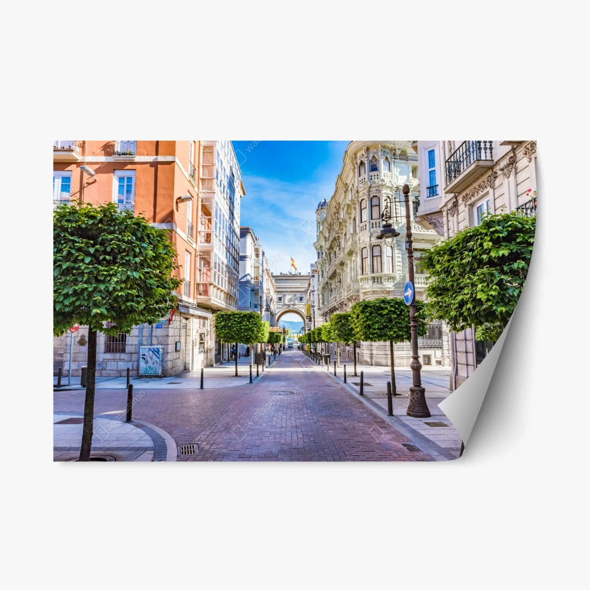 Repositionierbarer Aufkleber Santander straße im stadtkern mit historischem bogen – Wallnifity® Repositionierbarer Aufkleber Santander straße im stadtkern mit historischem bogen – Wallnifity®