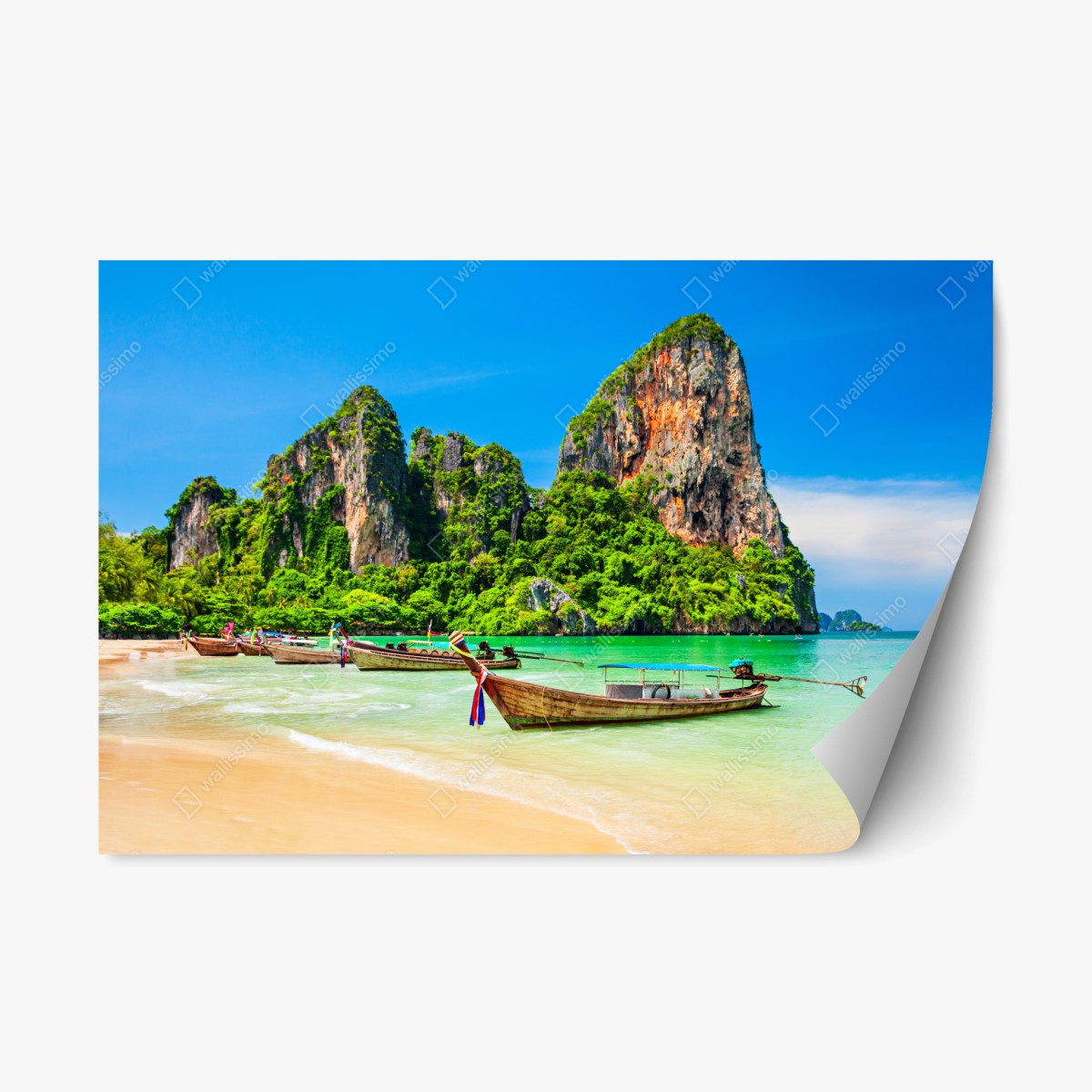 Repositionierbarer Aufkleber longtail-boote an einem tropischen strand, Thailand – Wallnifity®