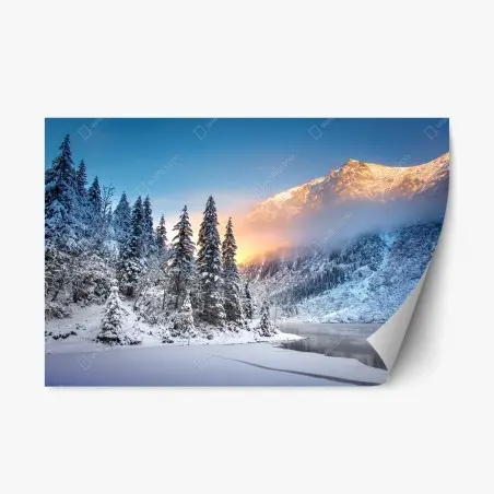 Repositionierbarer Aufkleber wintermorgen über dem verschneiten bergsee – Wallnifity®