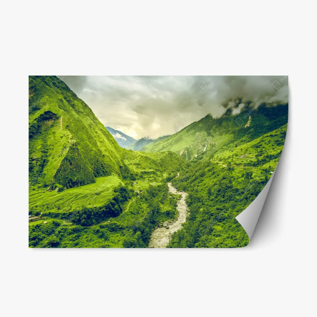 Repositionierbarer Aufkleber üppiges grünes bergtal mit fluss – Wallnifity®