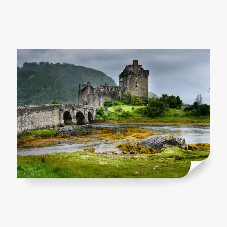 Fototapete mittelalterliches schloss an einer steinbrücke – Wallnifity®