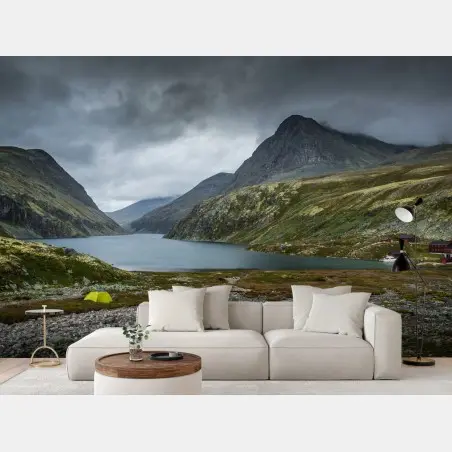 Fototapete Rondane bergsee unter düsterem himmel – Wallnifity®